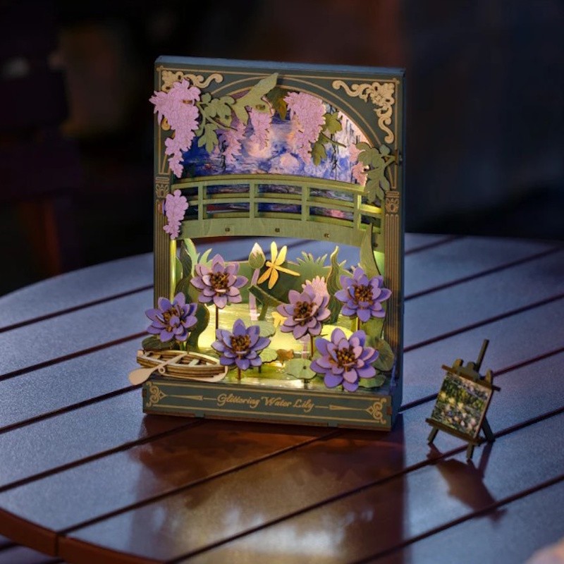 Glittering Water Lily w/ LED Lights